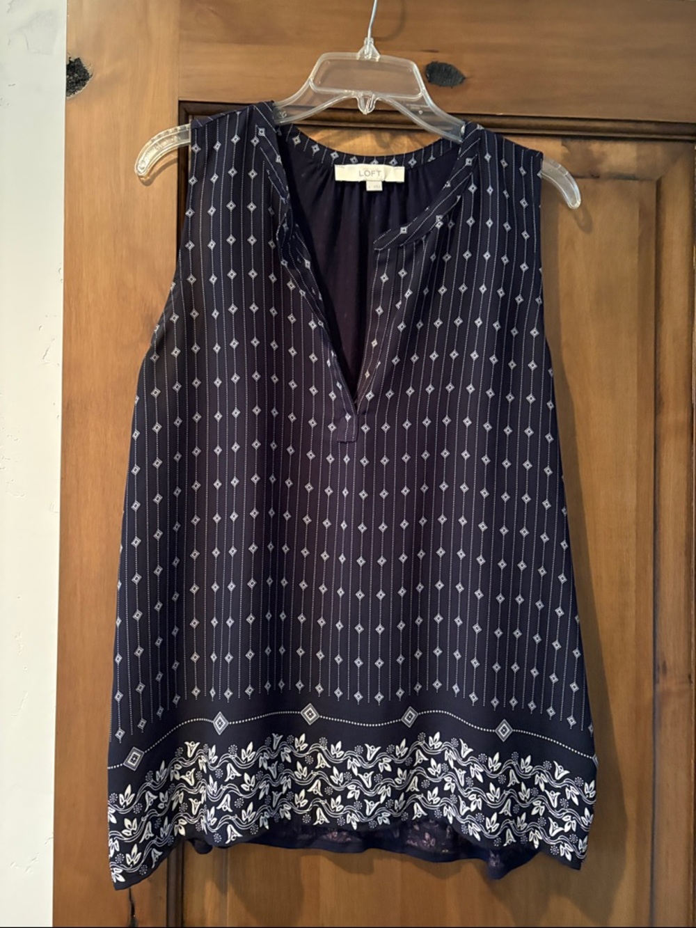 LOFT Navy and White Sleeveless V-Neck Geometric Print Tank